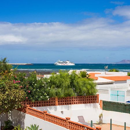 Long Beach By Canariasgetaway Corralejo Exterior photo