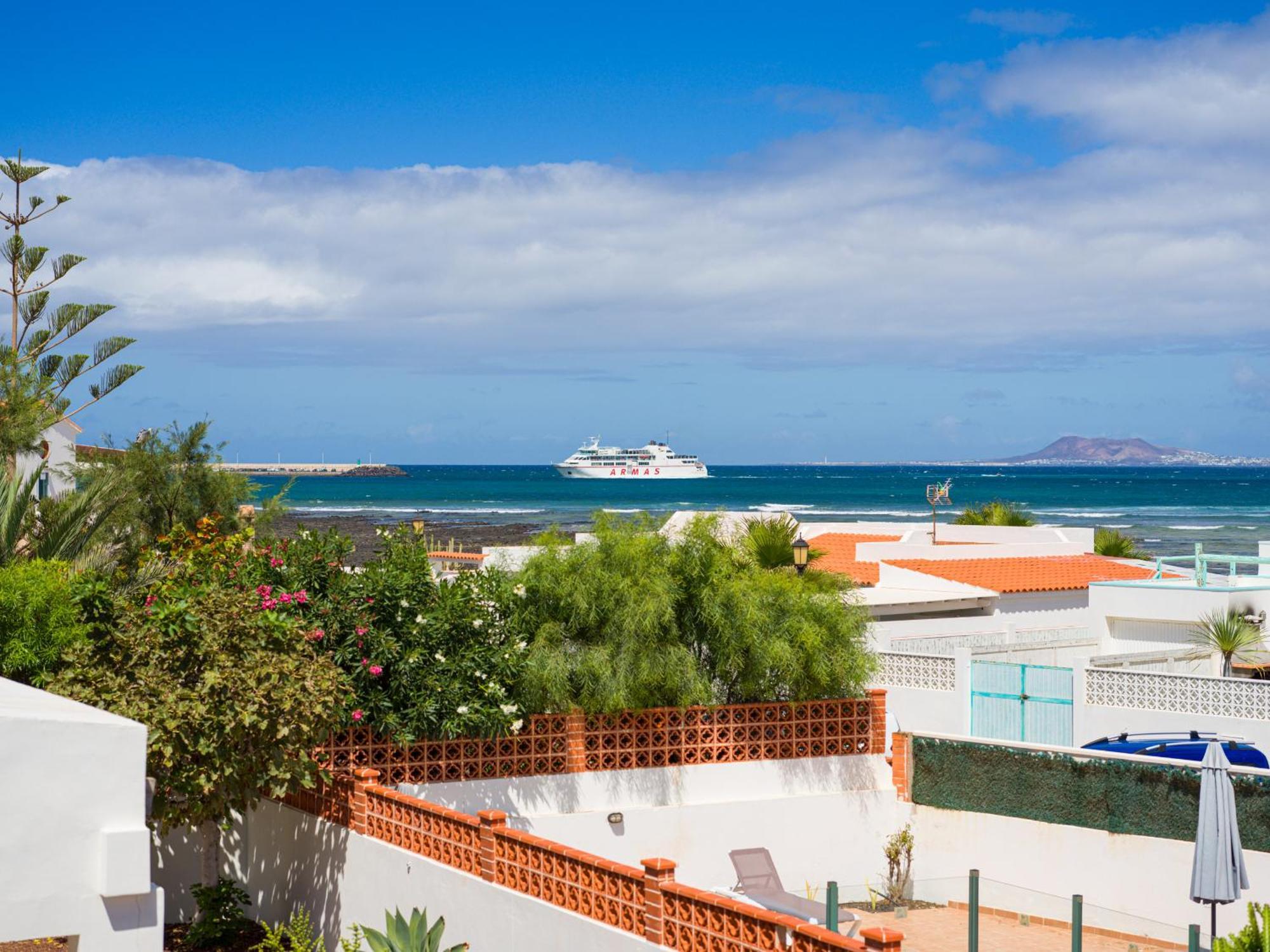 Long Beach By Canariasgetaway Corralejo Exterior photo